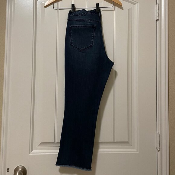 Isaac Mizrahi Live Raw Edge Hem Jeans - Picture 2 of 9